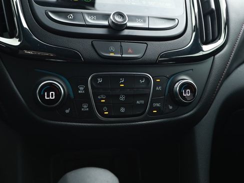 Used 2024 Chevrolet Equinox RS FWD image 18