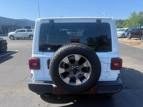 Certified 2019 Jeep Wrangler Unlimited Sahara AWD/4WD image 5