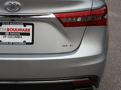 Used 2018 Toyota Avalon XLE Plus image 6