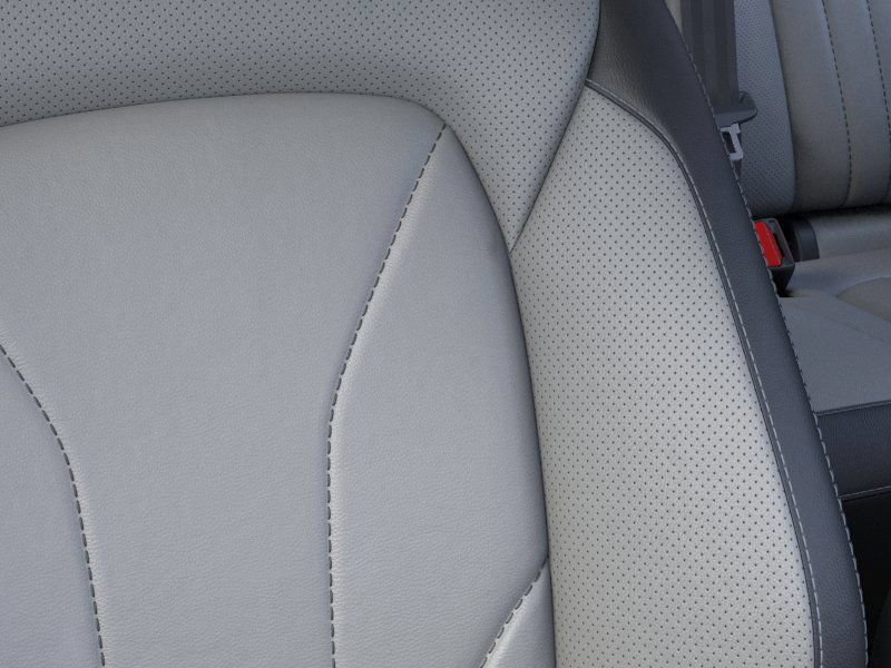 New 2025 Ford Escape SE w/ PHEV Premium Package FWD image 16