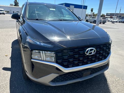 Used 2023 Hyundai Santa Fe SE AWD/4WD image 3