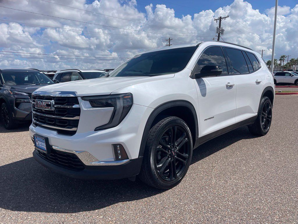 Used 2024 GMC Acadia Elevation w/ Luxury Package FWD image 3