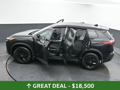 Used 2023 Nissan Rogue S image 59