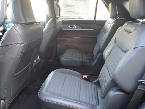 New 2026 Ford Explorer ST-Line image 28