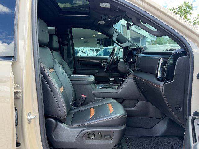 Used 2022 GMC Sierra 1500 AT4 w/ AT4 Premium Package AWD/4WD image 15