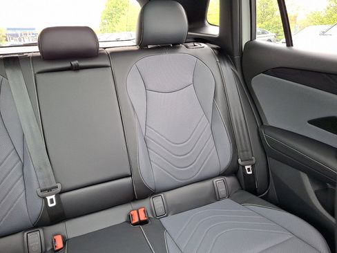 New 2026 Volkswagen Tiguan SE R-Line AWD/4WD image 14