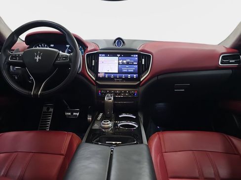 Used 2023 Maserati Ghibli Modena image 9