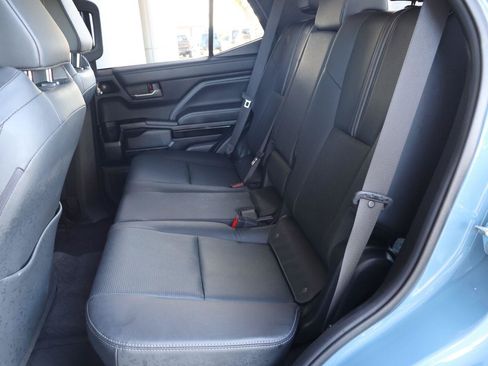 Used 2025 Toyota 4Runner Limited AWD/4WD image 15