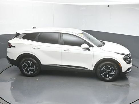 Used 2025 Kia Sportage LX AWD/4WD image 49