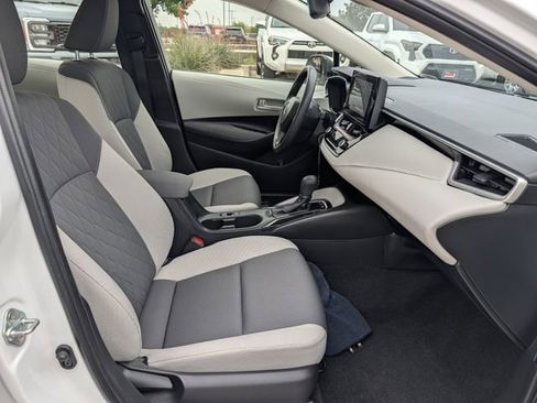 Used 2024 Toyota Corolla LE FWD image 31