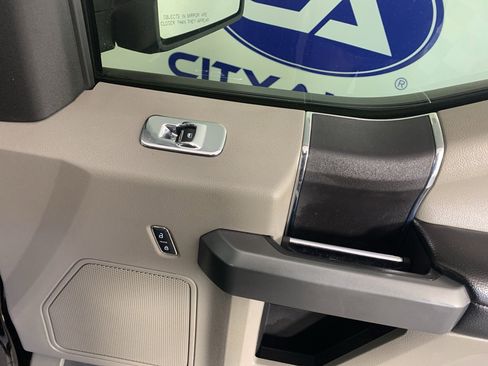 Used 2018 Ford F150 XLT image 40