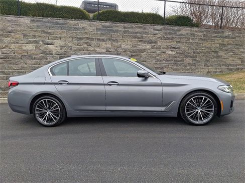 Used 2023 BMW 530i xDrive w/ Premium Package image 7