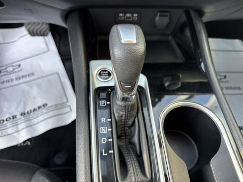 Used 2024 Nissan Altima 2.5 SV image 7