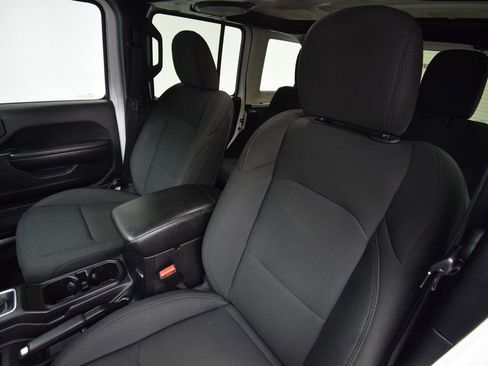 Used 2021 Jeep Wrangler Unlimited Sport AWD/4WD image 17