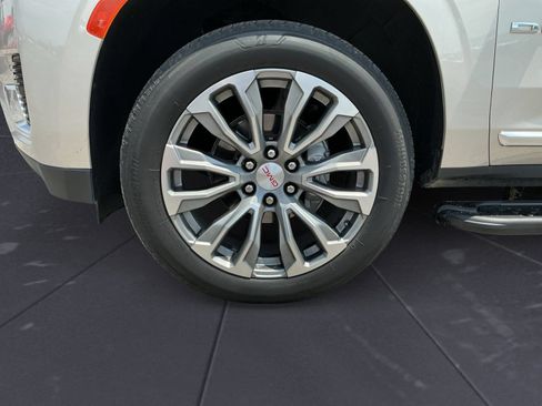 Used 2022 GMC Yukon Denali w/ Max Trailering Package AWD/4WD image 14