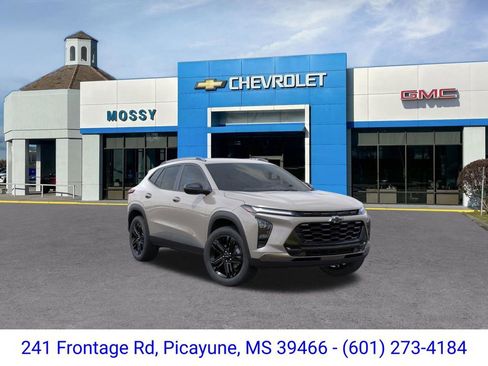 New 2026 Chevrolet Trax ACTIV w/ Driver Confidence Package FWD image 1