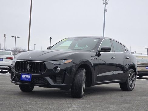 Used 2023 Maserati Levante Modena image 10