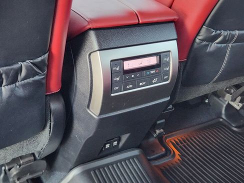 Used 2023 Lexus GX 460 Luxury image 40