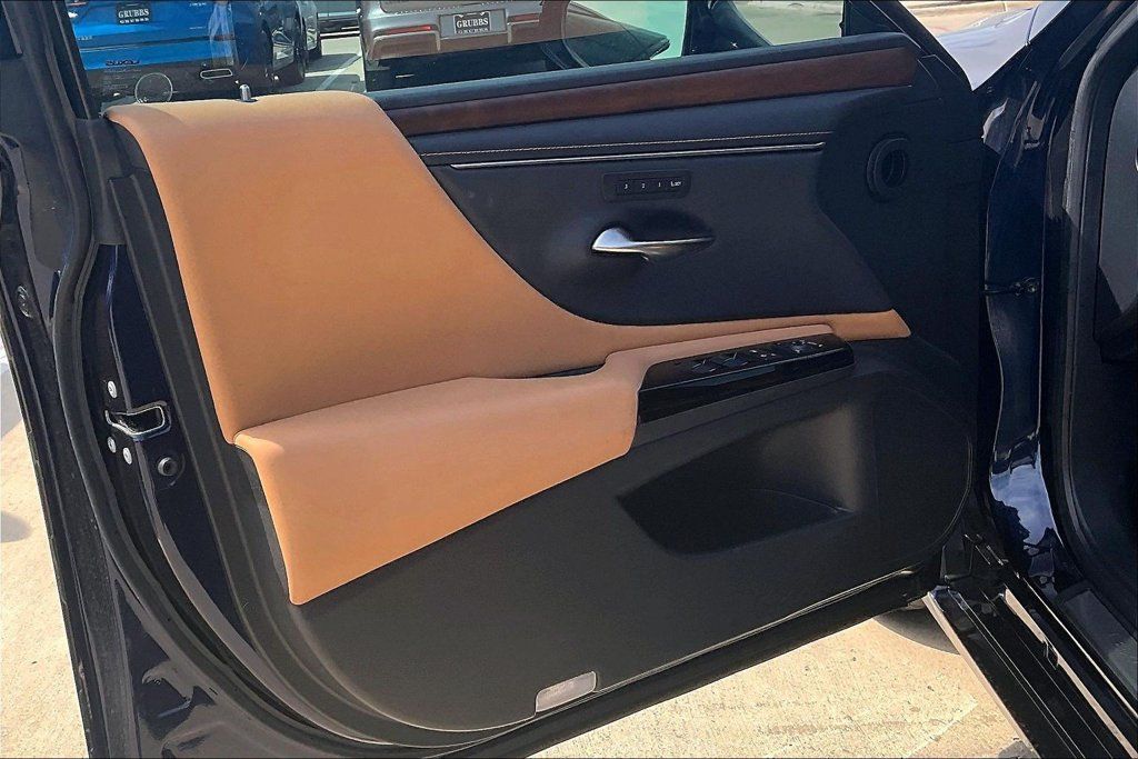 Used 2022 Lexus ES 350 w/ Premium Package FWD image 15