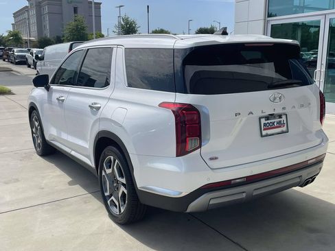 Used 2024 Hyundai Palisade Limited FWD image 9