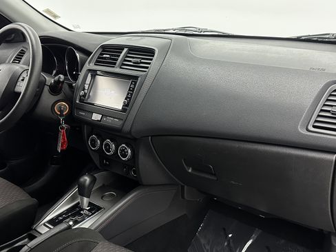 Used 2019 Mitsubishi Outlander Sport LE image 30