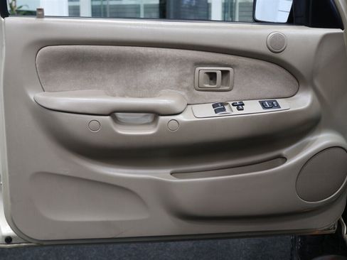 Used 2002 Toyota Tacoma 4x4 Xtracab V6 image 68