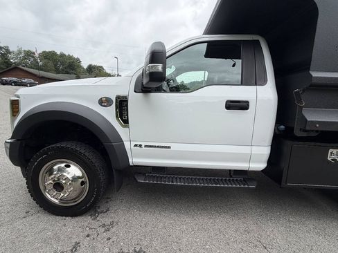 Used 2019 Ford F550 4x4 Regular Cab Super Duty image 9