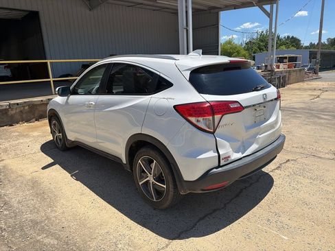 Used 2021 Honda HR-V EX image 6