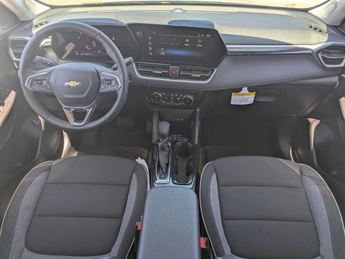 Certified 2026 Chevrolet TrailBlazer LT w/ Convenience Package AWD/4WD image 15