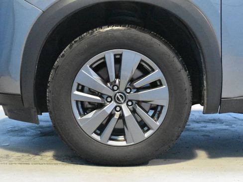 Used 2024 Nissan Pathfinder SV image 26