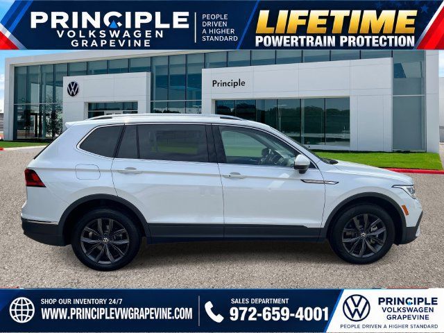 Used 2023 Volkswagen Tiguan SE FWD image 4