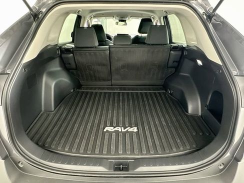 Used 2025 Toyota RAV4 LE AWD/4WD image 26