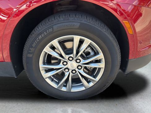 Used 2022 Cadillac XT5 Premium Luxury w/ Technology Package AWD/4WD image 13