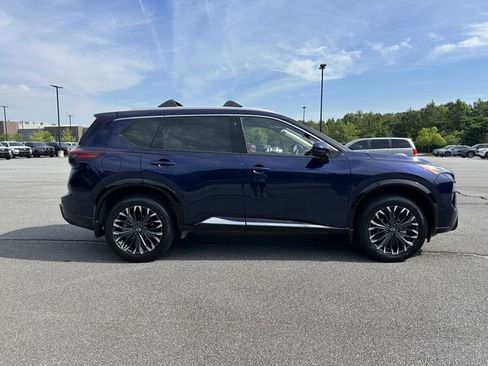 Certified 2025 Nissan Rogue Platinum w/ Platinum Premium Package AWD/4WD image 10