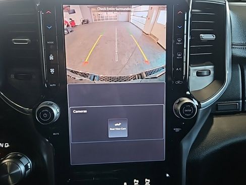 Used 2025 RAM 1500 Laramie image 31