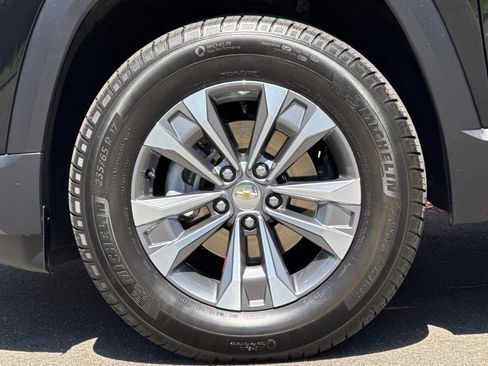 Used 2026 Chevrolet Equinox LT AWD/4WD image 38