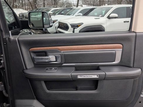 Used 2018 RAM 1500 Laramie w/ Convenience Group image 16