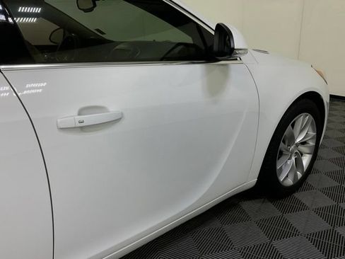 Used 2016 Buick Regal Premium FWD image 9