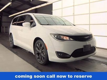 Used 2018 Chrysler Pacifica Touring Plus w/ S Appearance Package