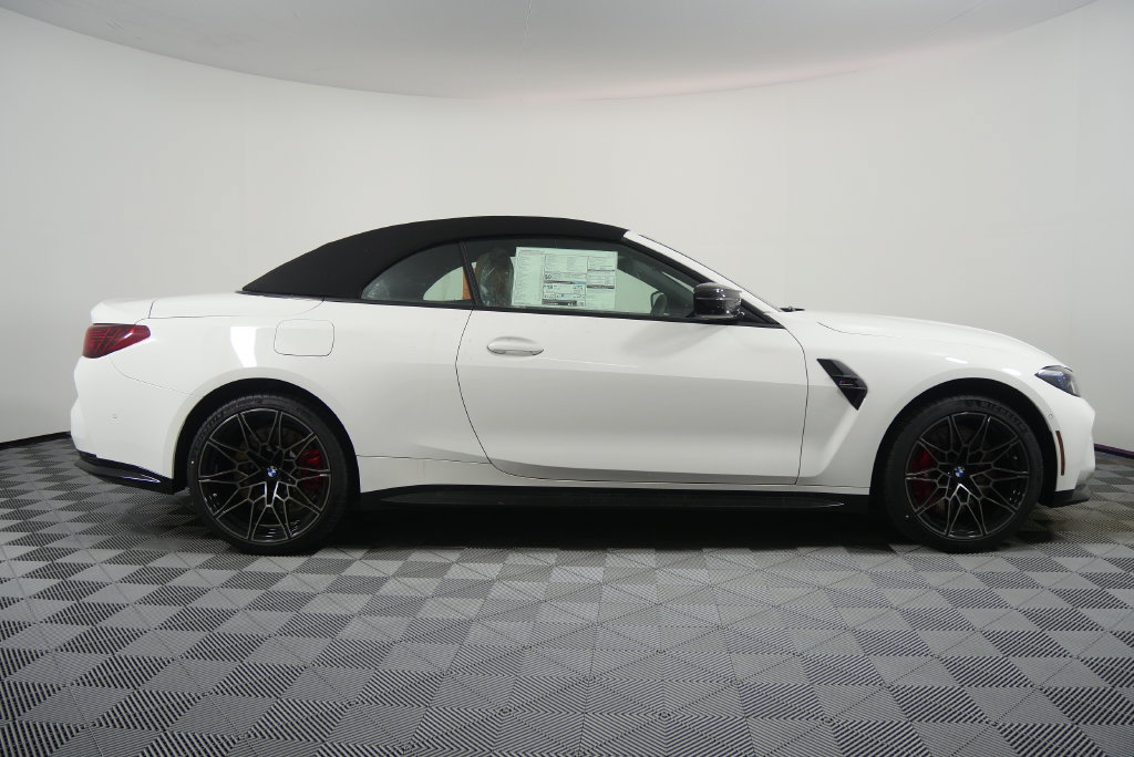 Used 2026 BMW M4 xDrive Competition AWD/4WD image 3