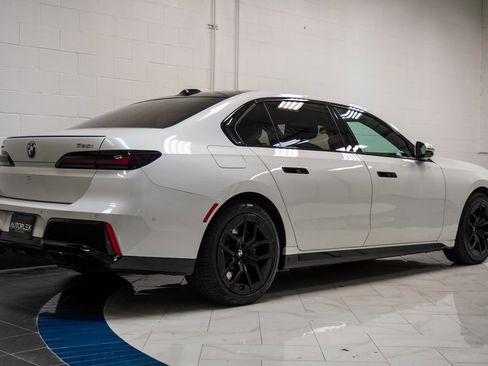 Used 2023 BMW 760i xDrive 760i xDrive w/ Executive Package image 38