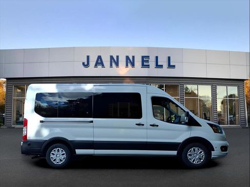 Used 2024 Ford Transit 350 XLT image 4