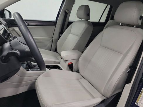 Used 2023 Volkswagen Tiguan SE FWD image 22