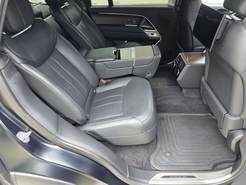 Certified 2023 Land Rover Range Rover Long Wheelbase Autobiography AWD/4WD image 5