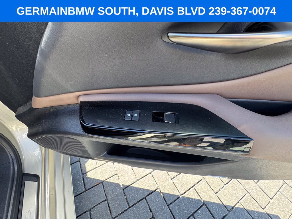 Used 2022 Lexus ES 350 w/ Premium Package FWD image 21