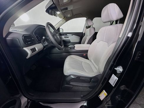 Certified 2023 Honda Pilot LX image 17