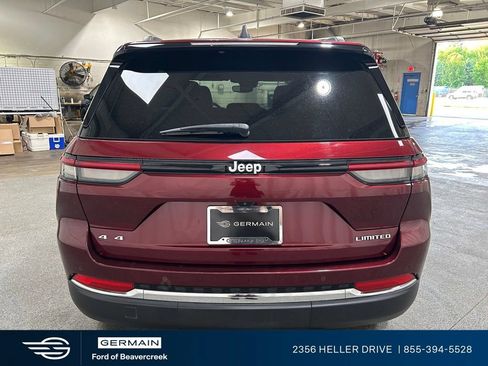 Used 2024 Jeep Grand Cherokee Limited AWD/4WD image 7