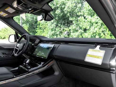 New 2026 Land Rover Range Rover Sport SE AWD/4WD image 17