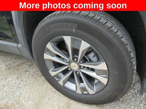 Used 2026 Chevrolet Equinox LT AWD/4WD image 9
