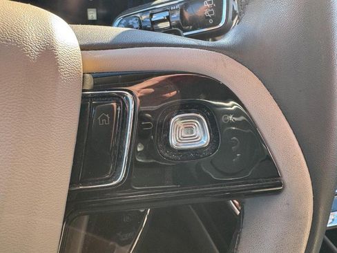 Used 2023 Lincoln Corsair FWD image 19